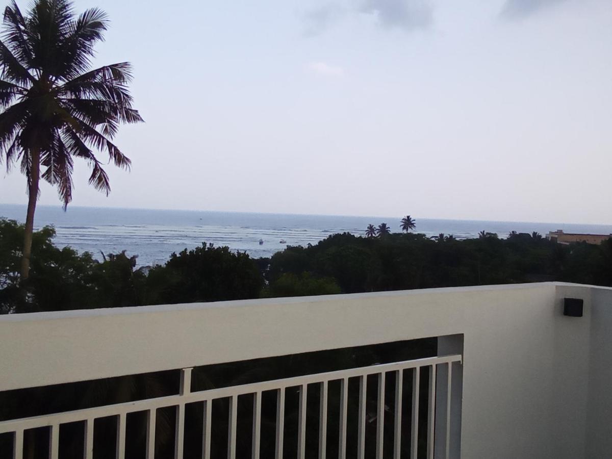 The Moose Weligama Bed & Breakfast Exterior photo