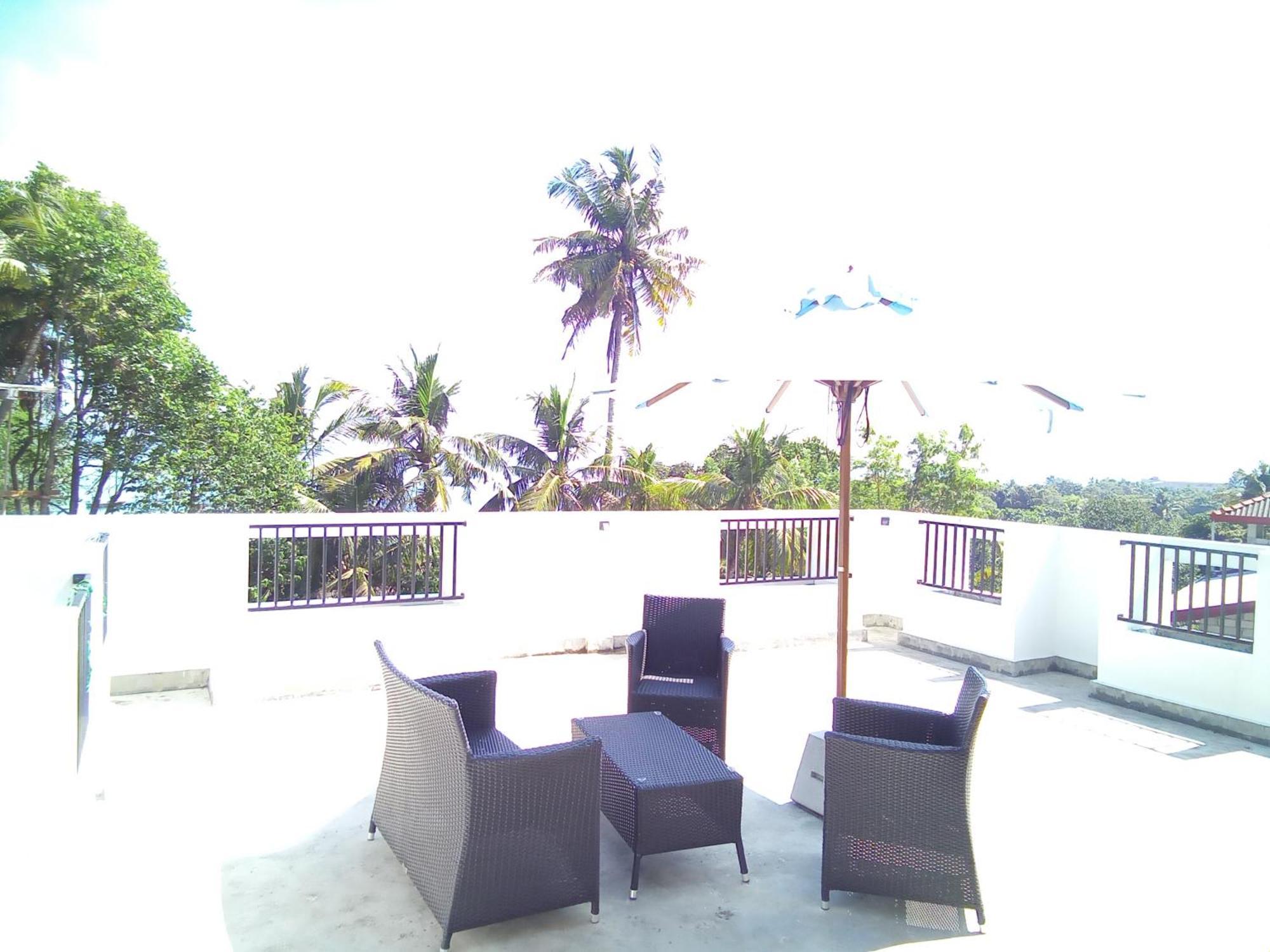 The Moose Weligama Bed & Breakfast Exterior photo